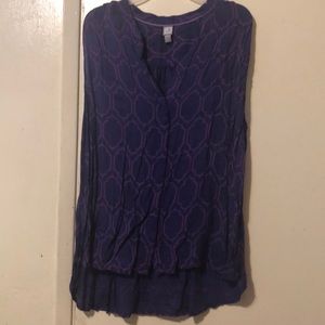2/$10 Gently used sleeveless top
